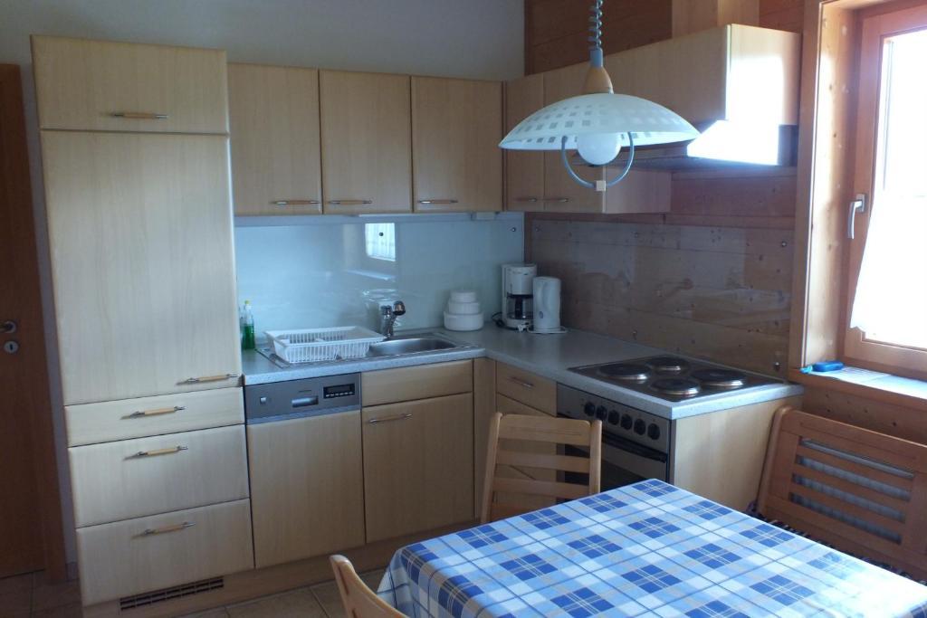 Haus Schneeflocke Apartment Lech am Arlberg Ruang foto